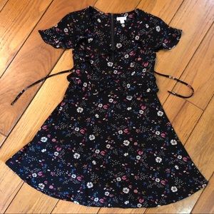 Floral Peplum Dress XS